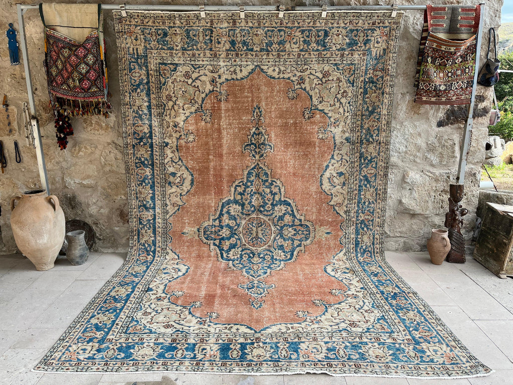 Vintage Industrial Style Turkish Oushak Rug, 1970s for sale at Pamono